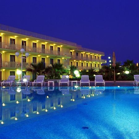 Dioscuri Bay Palace San Leone Esterno foto