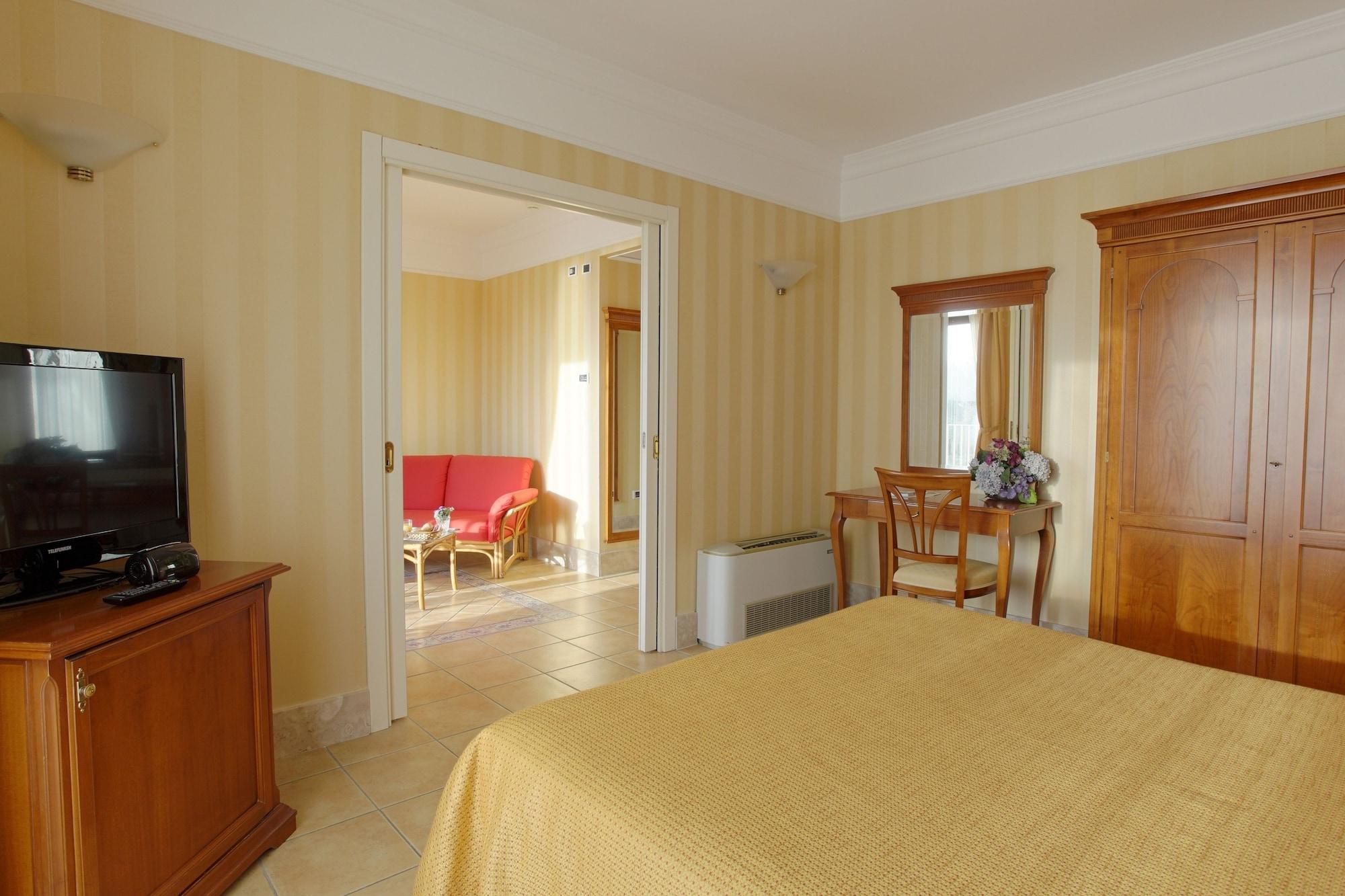 Dioscuri Bay Palace San Leone Esterno foto