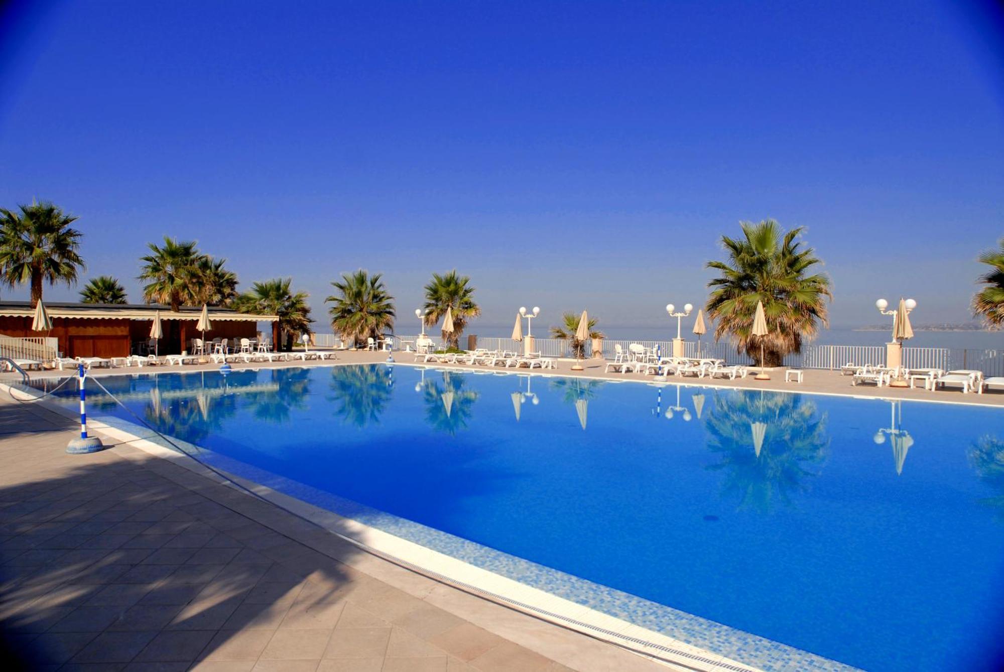 Dioscuri Bay Palace San Leone Esterno foto