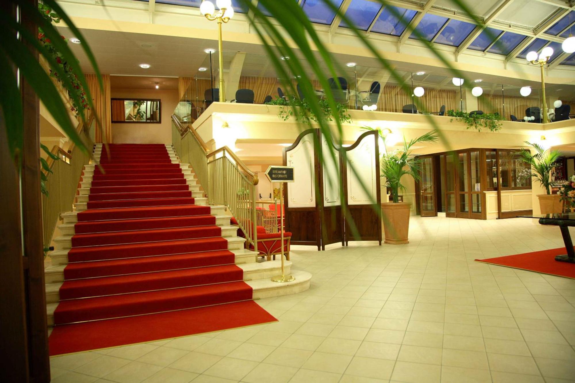 Dioscuri Bay Palace San Leone Esterno foto