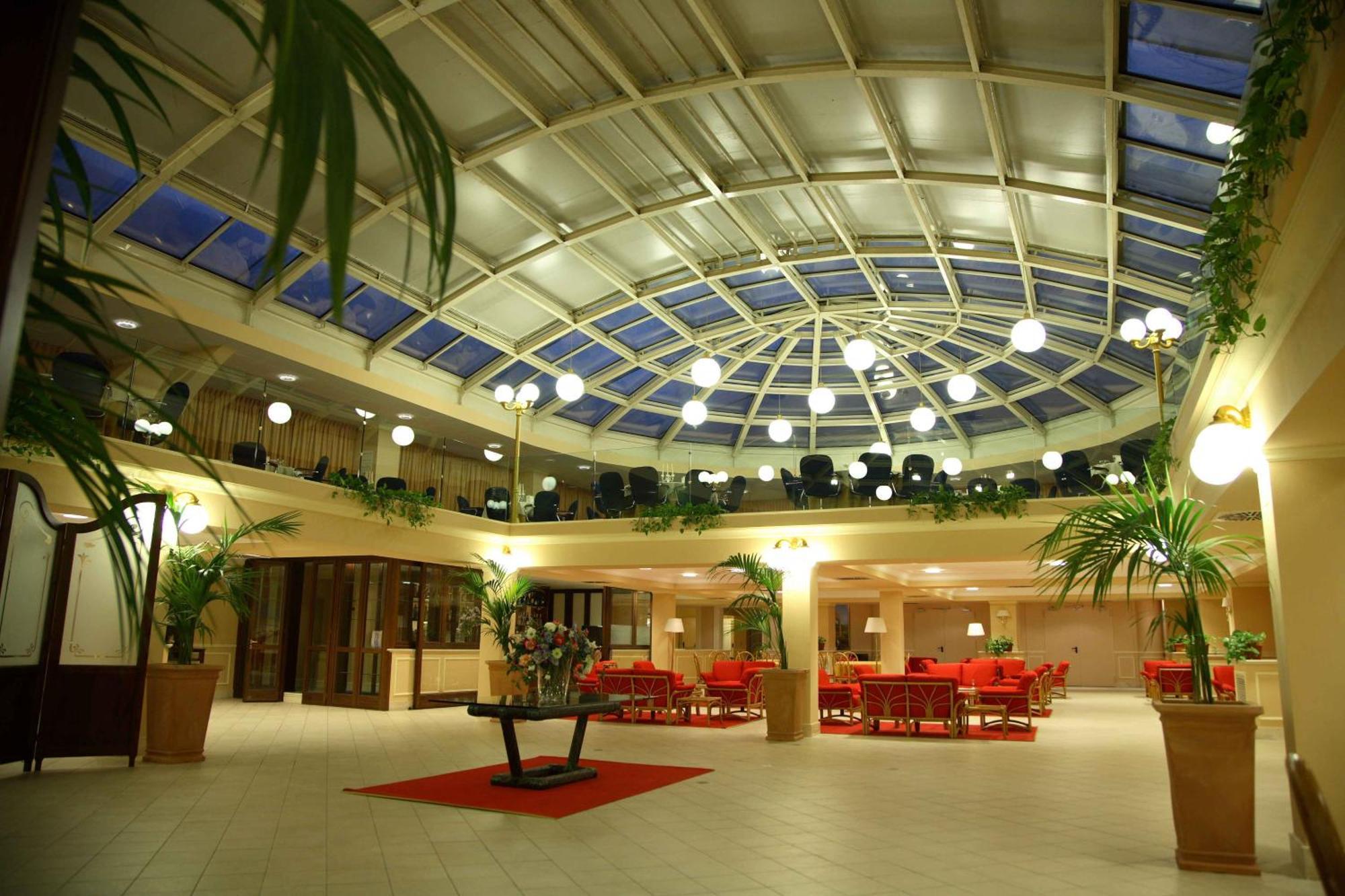 Dioscuri Bay Palace San Leone Esterno foto